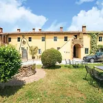 Apartment In Collesalvetti Near Pisa Prázdninový dům *