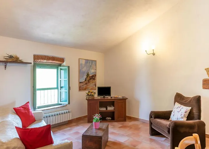 Apartment In Collesalvetti Near Pisa Guasticce